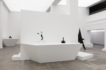 Calder: Nonspace at Hauser & Wirth, Los Angeles (2018)