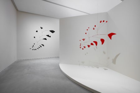 Calder: Small Sphere and Heavy Sphere at Pace Gallery, New York (2019)