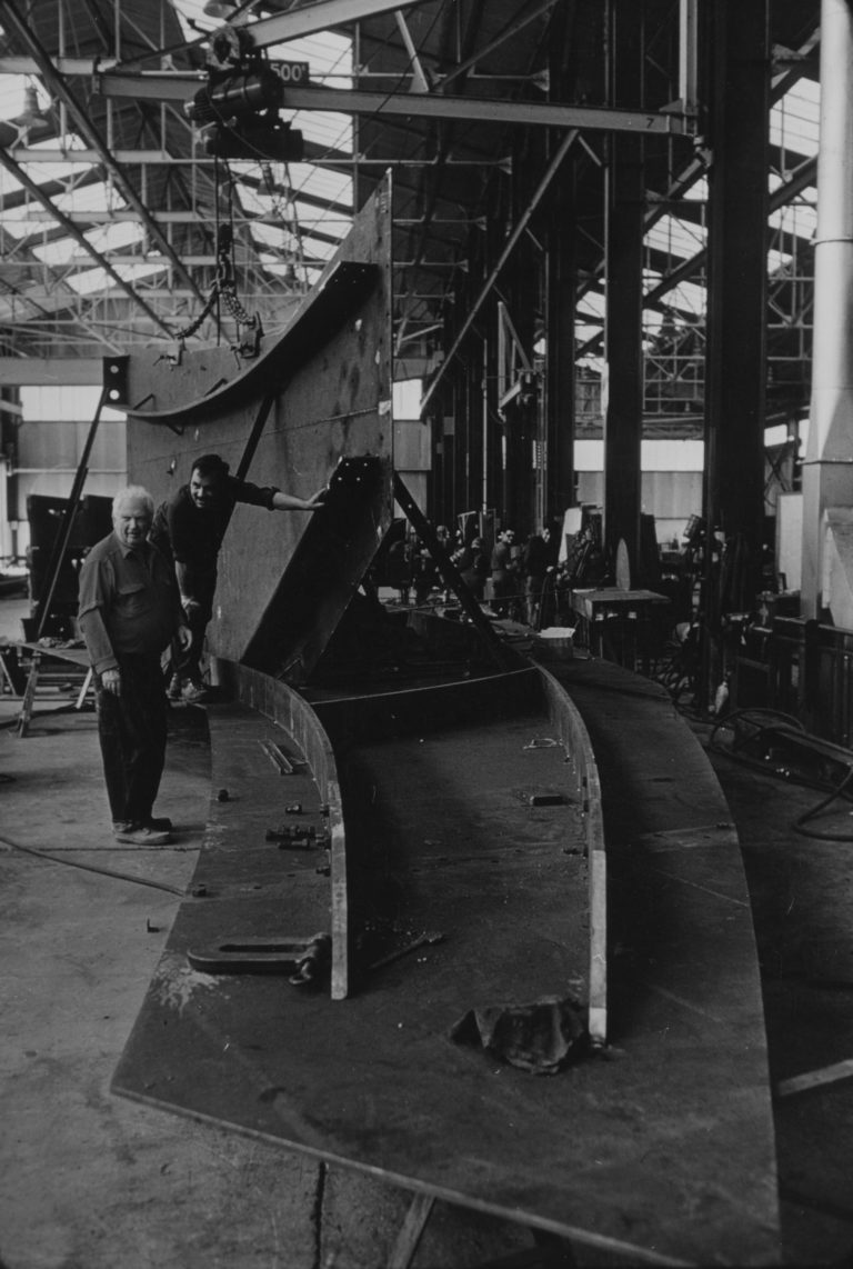 Calder with Crossed Blades, Etablissements Biémont, Tours, France (1967 ...