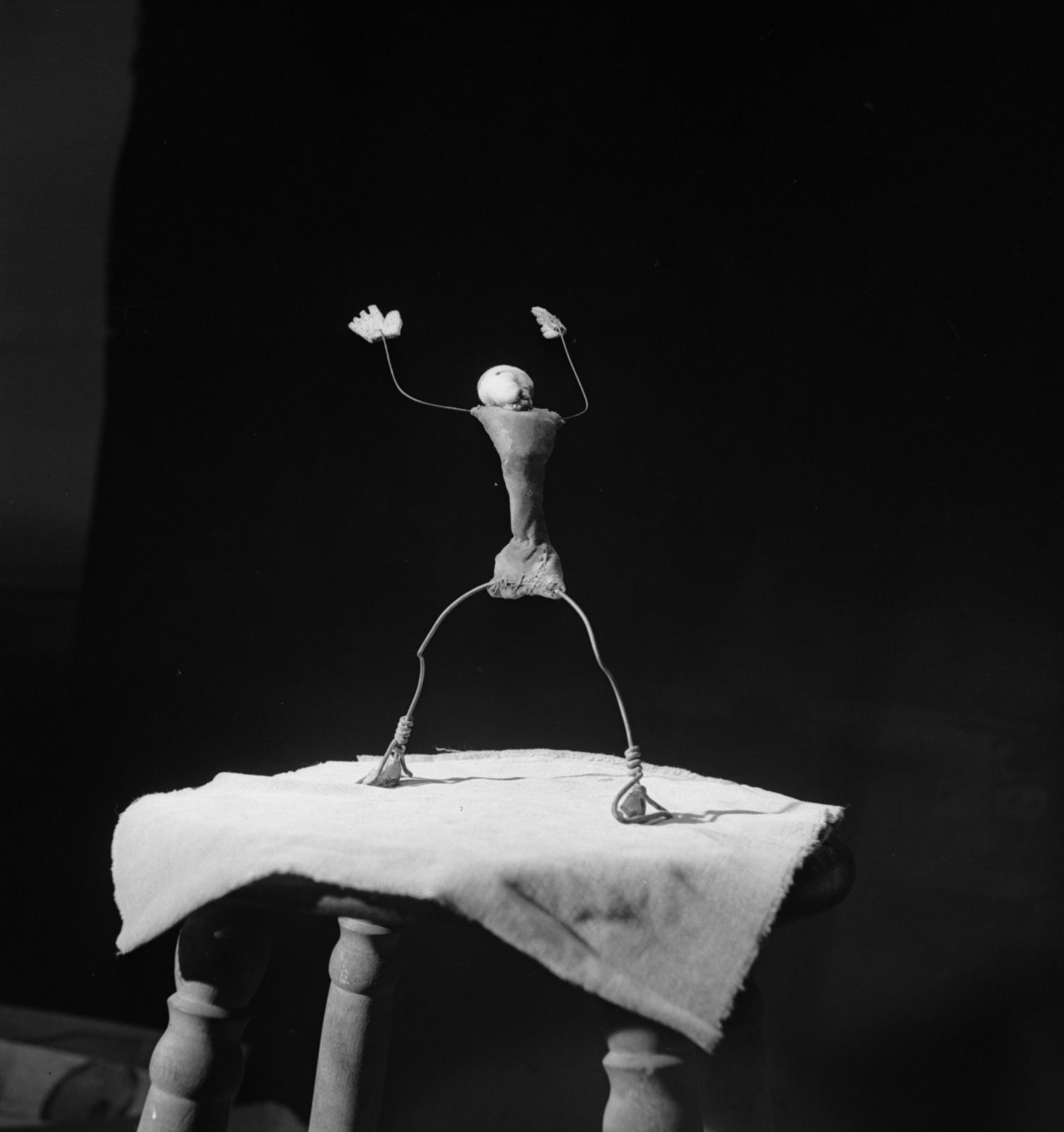 Acrobat (1943) | Calder Foundation