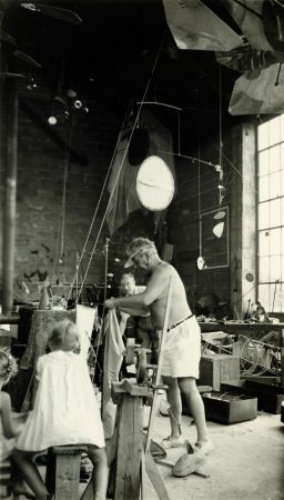 Calder and Yves Tanguy preparing a performance of Cirque Calder (1941)