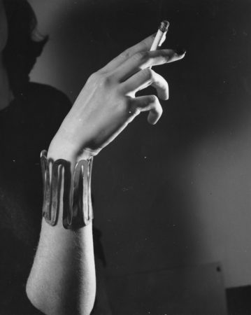 Lee Krasner wearing a Calder bracelet (1940)