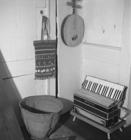 Roxbury house “front room (1950)