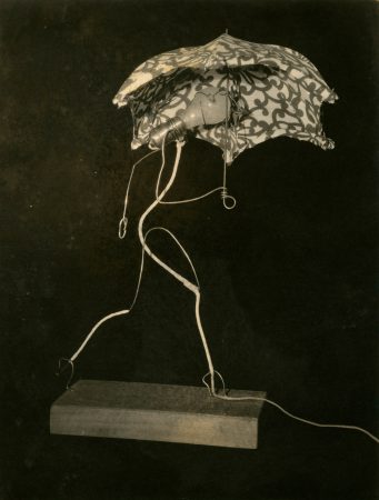 Umbrella Light (1928)