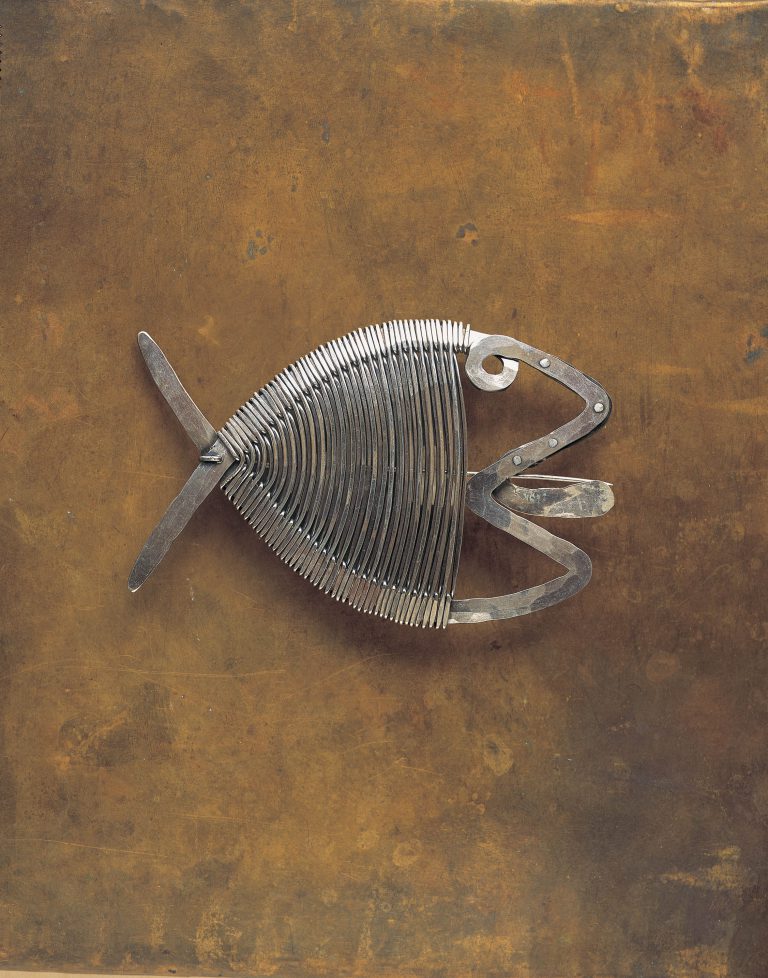 Alexander Calder, Fish Brooch