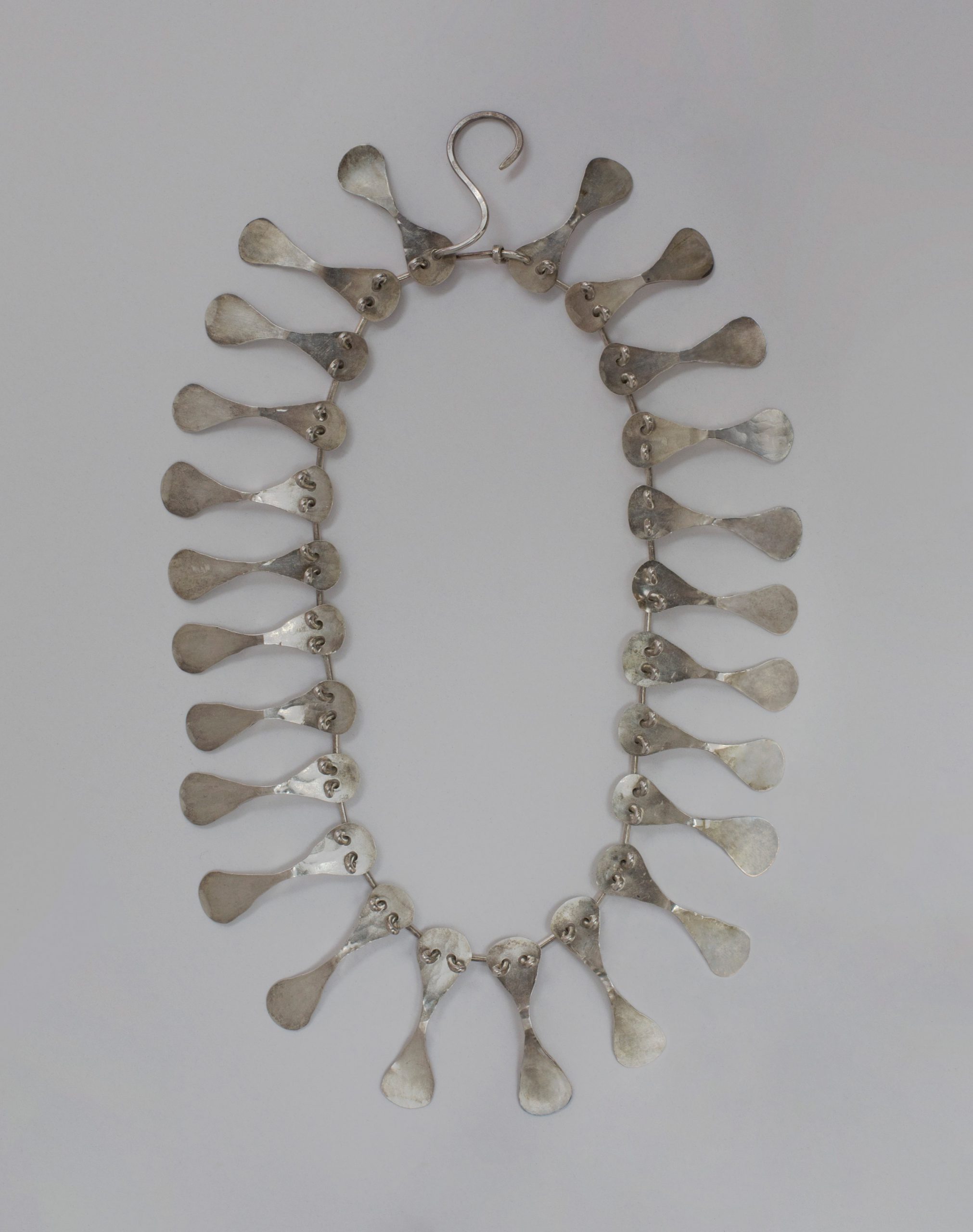 Necklace (c. 1945) | Calder Foundation