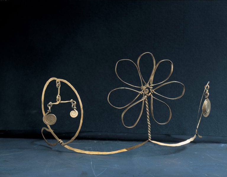 tiara-1930-calder-foundation