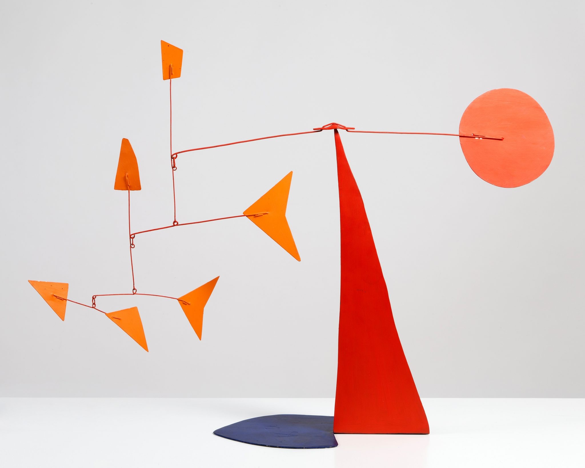 Blue Elephant with Red Ears (1971) | Calder Foundation